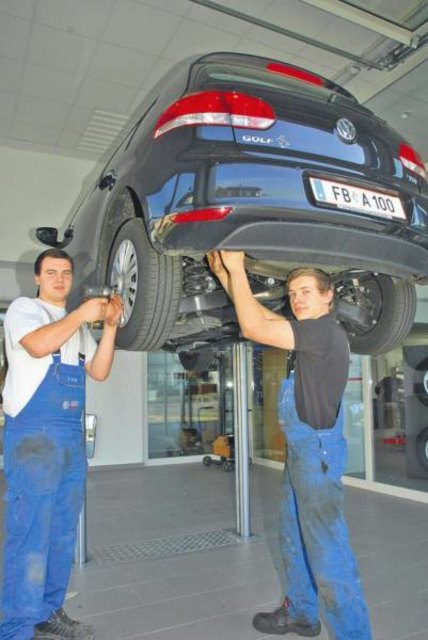 Ein Rundumblick aufs Fahrzeug wird den Kunden in der Direktannahme geboten.