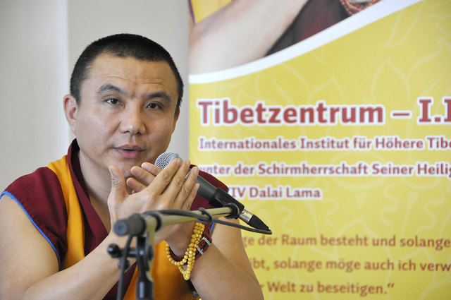 Geshe Dhargye, tibetischer Gelehrter und Leiter des Tibetzentrums