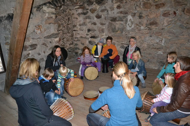 Spaß gab es für die Kinder beim Trommeln.