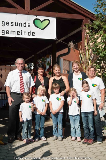 In Bewegung: Zettinig, Obex-Mischitz, Brownen Arbeiter-Weyrer (v. l.) mit Kids | Foto: KK