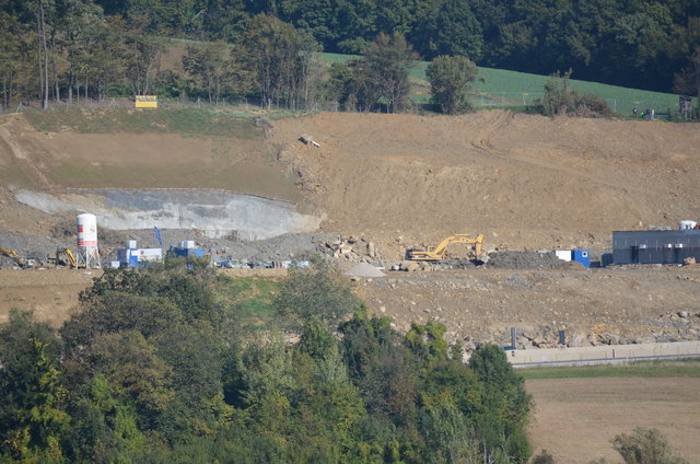 Geologen arbeiten nun an der Stabilisierung des Hanges an der A1-Westautobahn. Foto: Privat