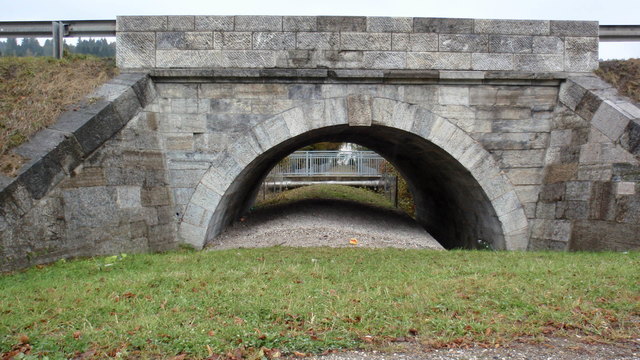 das Zulaufrohr im "alten Kanal"....