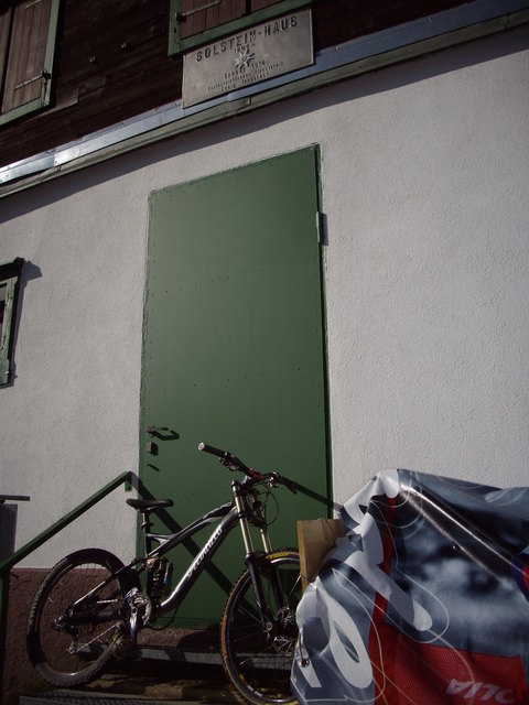 Solstein Haus Tour von Hochzirl über Forstweg und 1Stündiger Bike-Tragestrecke erreichbar, Abfahrt wie Aufstieg.