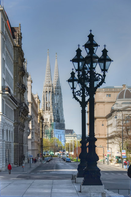Blick zur Votivkirche