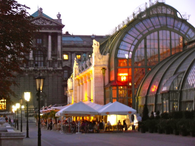 abends im Burggarten ...