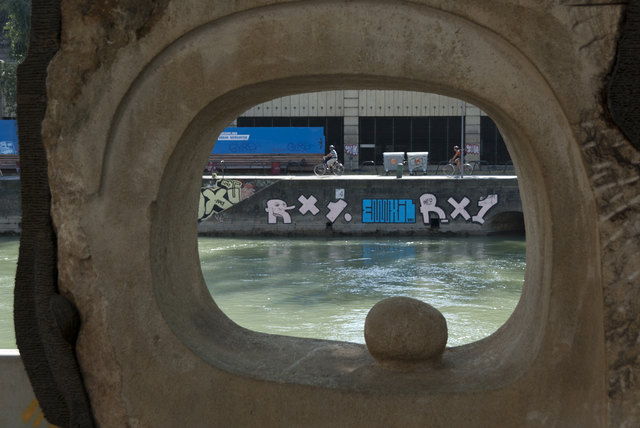 Durchblick am Donaukanal