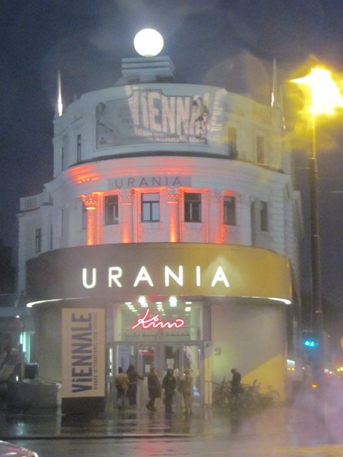 Die Urania in Herbststimmung