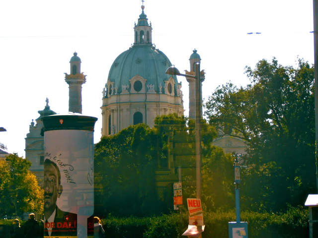 Wien - von der Schiene aus gesehen....