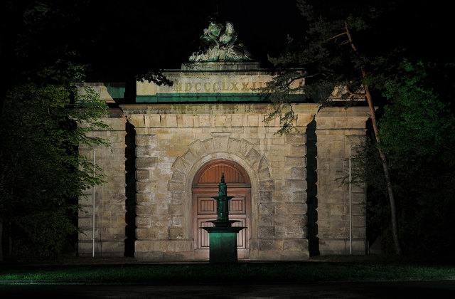 Wasserspeicher Rosenhügel (Nachtaufnahme)