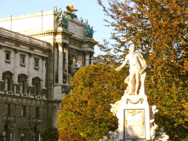 Wolferl Amadé unter'm Doppeladler