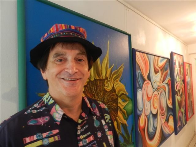 Bunt, na und? Schon beim ersten Hingucker weiß der Kunstinteressierte, was ihn ab 8. November im WIFI erwartet.