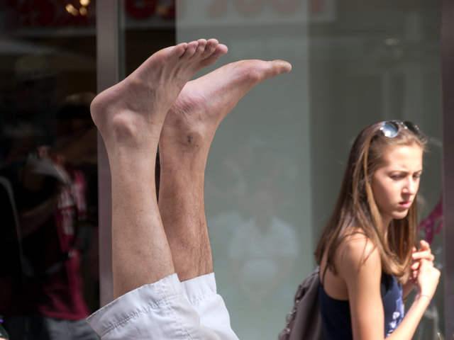 Wien steht Kopf - Straßenszene in der Kärtner Straße