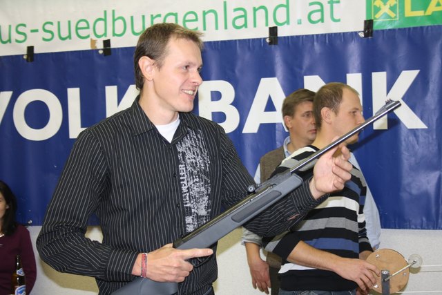 Gerd Legath am Schießstand