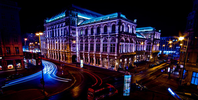 Die Oper bei Nacht