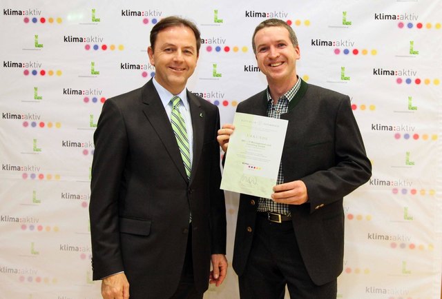 Umweltminister Nikolaus Berlakovic und IMC-Geschäftsführer Thomas Knapp
