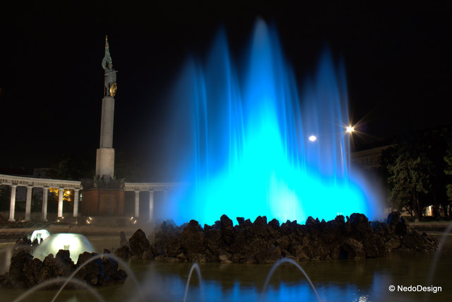 Hochstrahlbrunnen @ Schwarzenbergplatz Wien