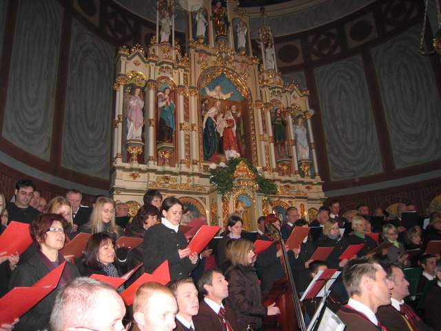 Die Roppener Chöre und die MK Roppen