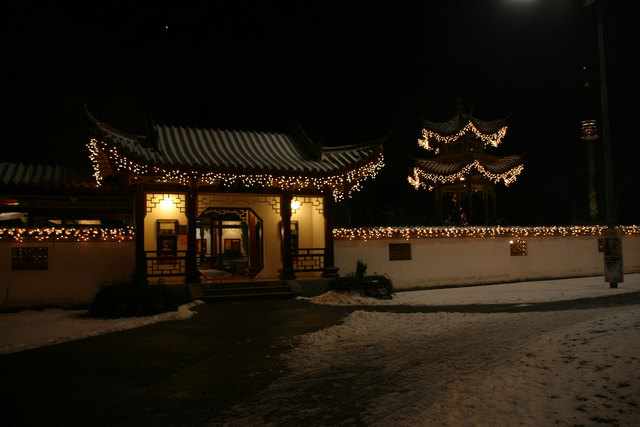 Im Donaupark zu später Stunde