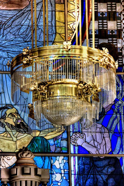 Lueger-Kirche_Kirchenfenster