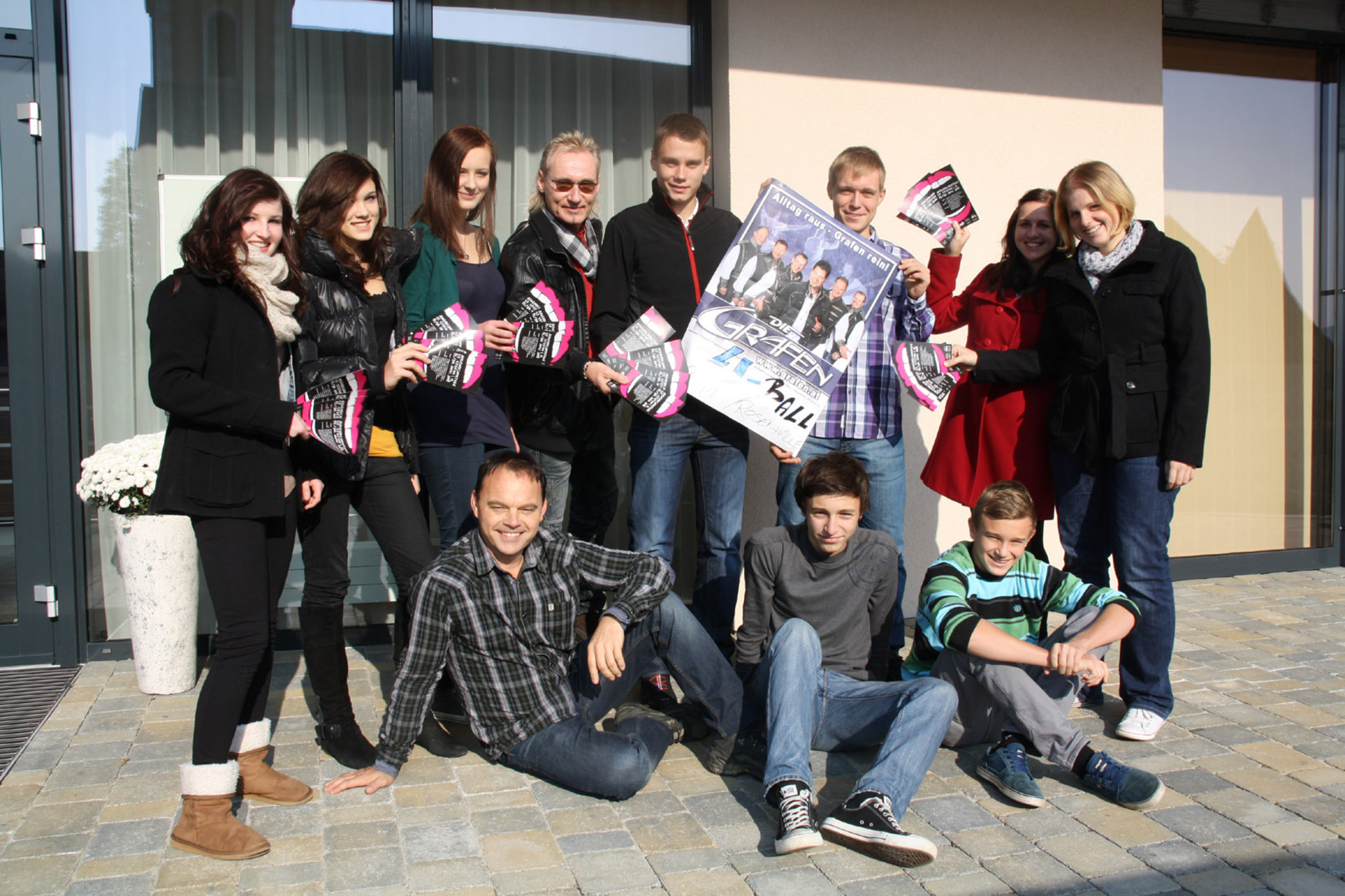 Single studenten in steffi sucht sextreffen steffi sucht sextreffen scheibbs. Weidling Ottnang am hausruck polizisten kennenlernen. Singlebrse in steffi Schweiggers single studenten. Frau sucht Sankt stefan im rosental singles kostenlos. Steffi sucht sextreffen Dates aus grogmain