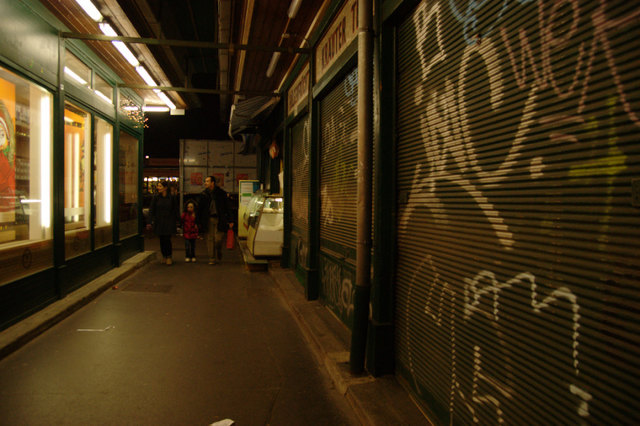 Familien-Abend-Spaziergang am Naschmarkt