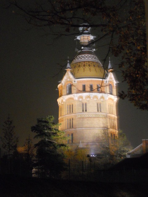 Der Wassertürm bei Nacht