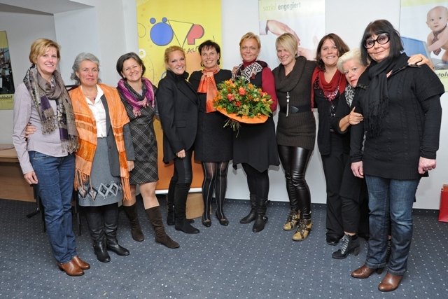 Die Perchtoldsdorfer Frauen-Power (v.l.n.r): Edith Nemetz, Claudia Kefer–Gindlhumer, Alexandra Kittinger, Susanne Beck–Witasek, Dr. Doris Fischer-See, Obrau GRin Andrea Kö, Andrea Stadler, Mag. Pia Baumgartner–Heiduschka, Irene Schantl, Ilona Weßner