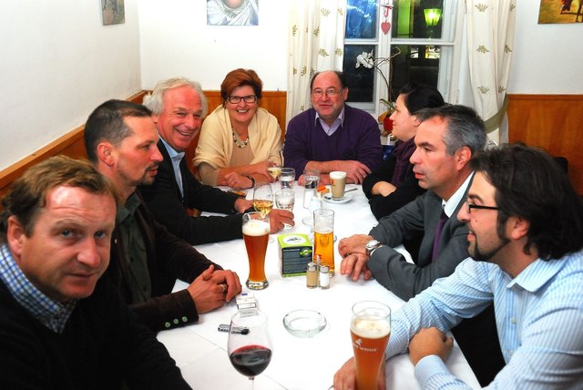 Im Stadtkrug diskutierte der TVB Hallein mit dem Verein „Gemeinsam für Hallein“ noch weiter. | Foto: TVB Hallein-Bad Dürrnberg/Peter Krackowizer