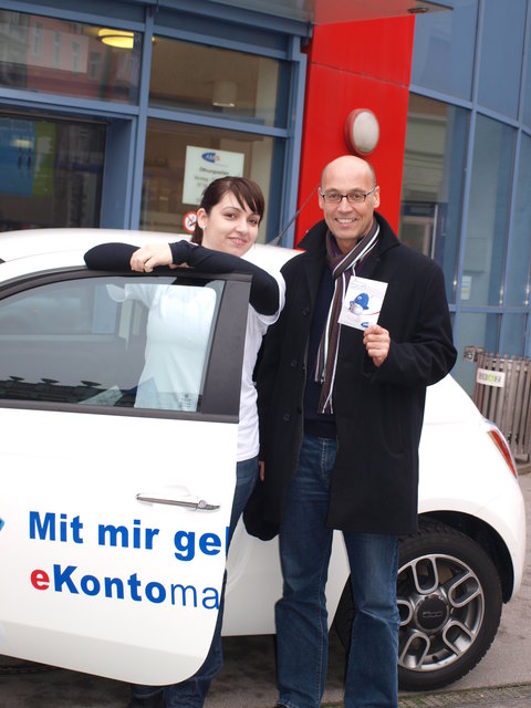 Im Rahmen der Info- und Coaching-Tage in den beiden Geschäftsstellen Graz-Ost und Graz-West wurden AMS-KundInnen über das eAMS-Konto informiert. (Foto: AMS-Steiermark Landesgeschäftsführer Karl-Heinz Snobe) | Foto: AMS Steiermark