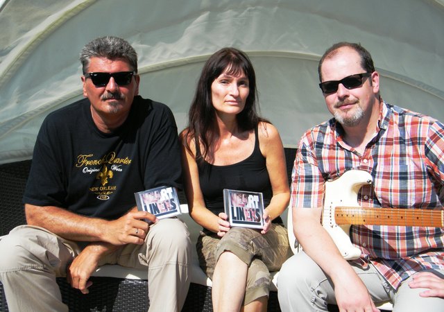 Bernhard Sonnberger (re.) mit Künstlerkollegen Devi Cavalli und Georg Ragyoczy