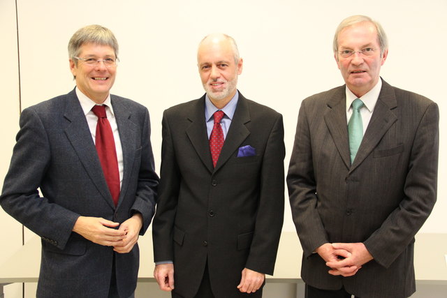 LHStv. Peter Kaiser, der Sprecher der ARGE Österreichischer Patientenanwälte Gerald Bachinger und Kärntens Patientenanwalt Erwin Kalbhenn sind überzeugt, dass die Einführung der elektronischen Gesundheitsakte auch eine bedeutende Verbesserung in punkto Patientensicherheit bedeuten würde.