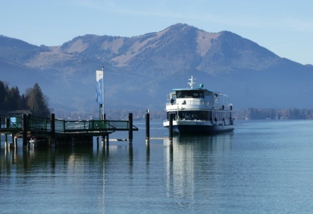 Während des Wolfgangsee-Advents hat die Schifffahrt am See normalerweise Hochsaison.