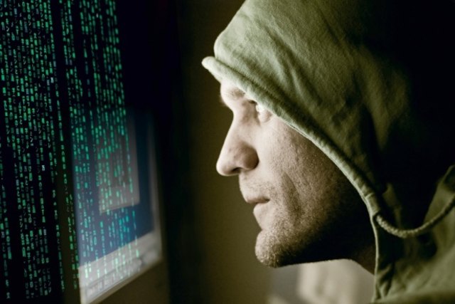 32-Hacker Computer© Alina Isakovich - Fotolia_B | Foto: Foto: Fotolia/Isakovich