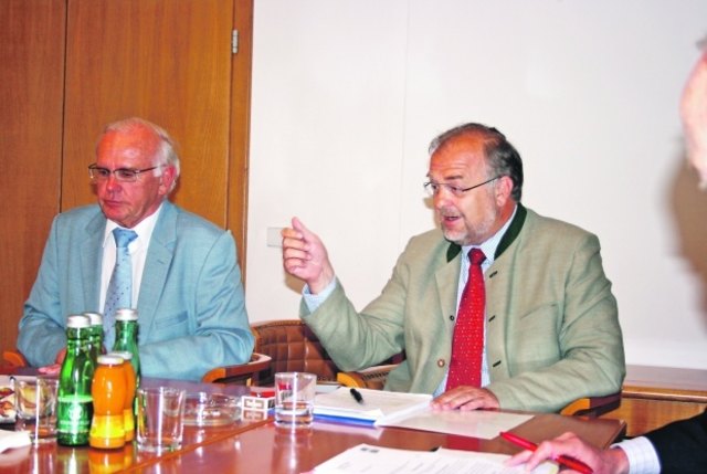 Bürgermeister Peter Koits und Vize Hermann Wimmer (v.l.)