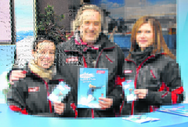 Tourismus-Chef Kurt Genser mit Ulrike Burgstaller (li.) und Marion Brugger vom Tourismusbüro Hermagor