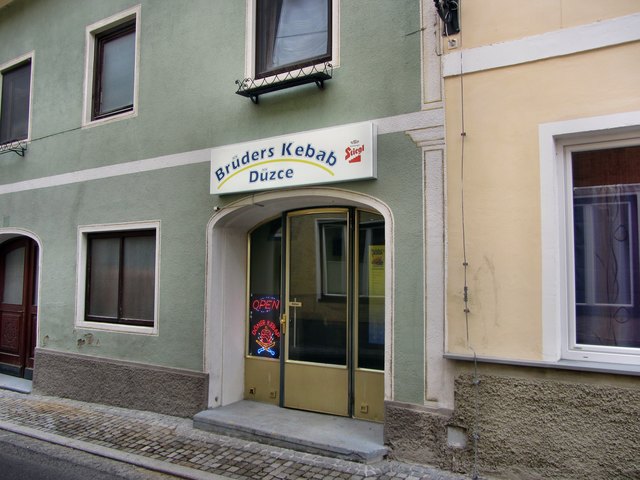 geöffnet von 10 Uhr morgens --