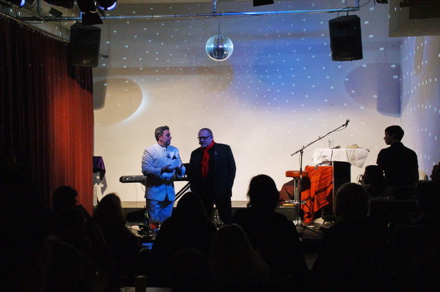 Fleckerlteppich in der Bar Wien
