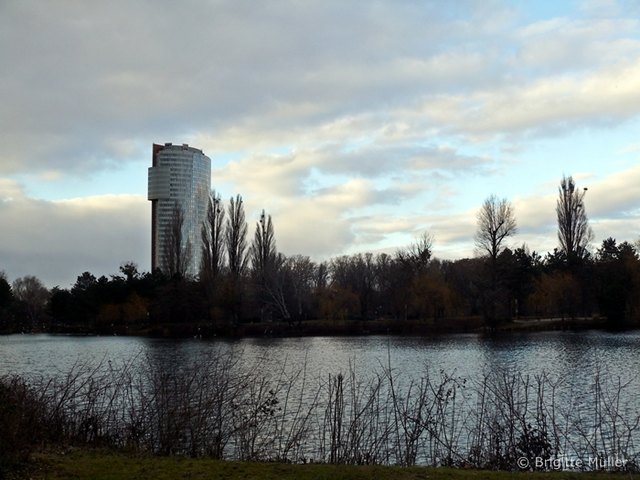 Der Florido Tower fügt sich in die Landschaft ein