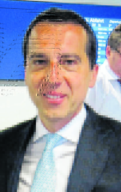 ÖBB-General Christian Kern am Klagenfurter Bahnhof: „Ich will die Südstrecke stärken“