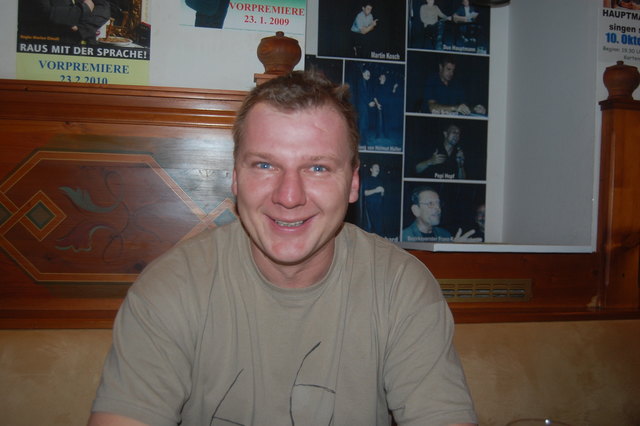 Kabarettist Fredi Jirkal ist der König, den der Nachwuchs zum Lachen bringen muss.