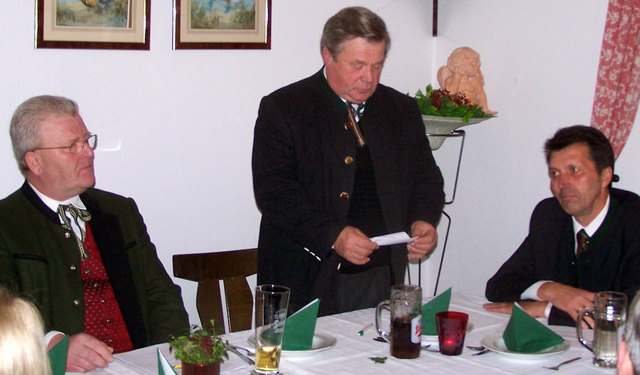 Alois Stumpfl, August Niederbrucker und Bürgermeister Berthold Reiter (v.l.).