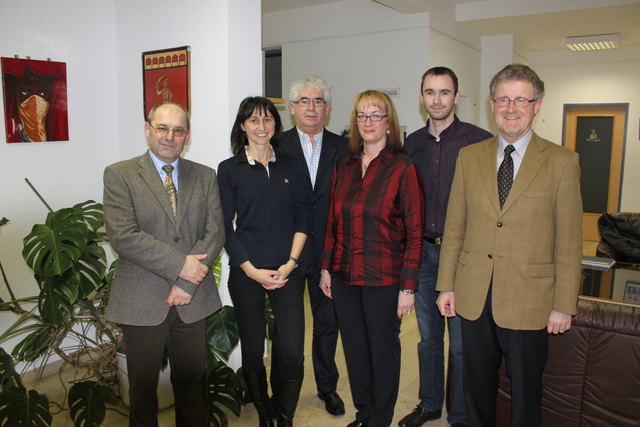 OA OAR Walter Dulmovits, Christine Schneidinger, 1. Vbgm. Paul Graf, Bgm. Brigitte Schendl, 2. Vbgm. Armin Kulovits, BH-Stv. wHR Dr. Helmut Nemeth nach der Angelobung
