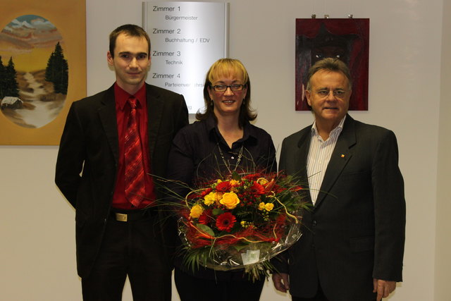 Vbgm. Armin Kulovits, Bgm. Brigitte Schendl, LH Hans Niessl