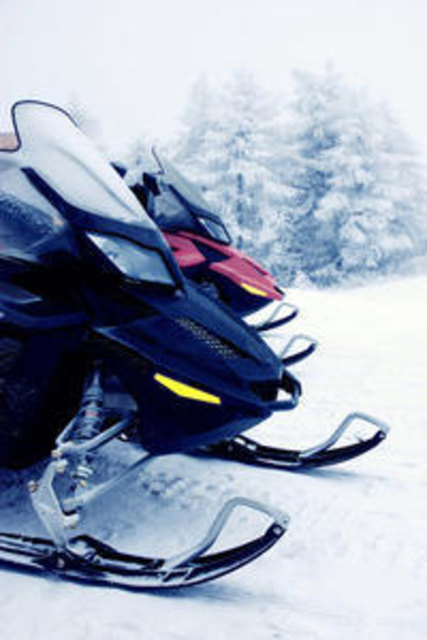 Bürgermeisterin Regina Houšková aus Heuraffl ärgert sich über illegale Skidoo-Fahrer in ihrer Gemeinde. Es hagelt Anzeigen. | Foto: Foto: fotolia/Melking