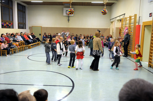 Bunter Nachmittag in der Volksschule Gnadendorf - tolles Programm