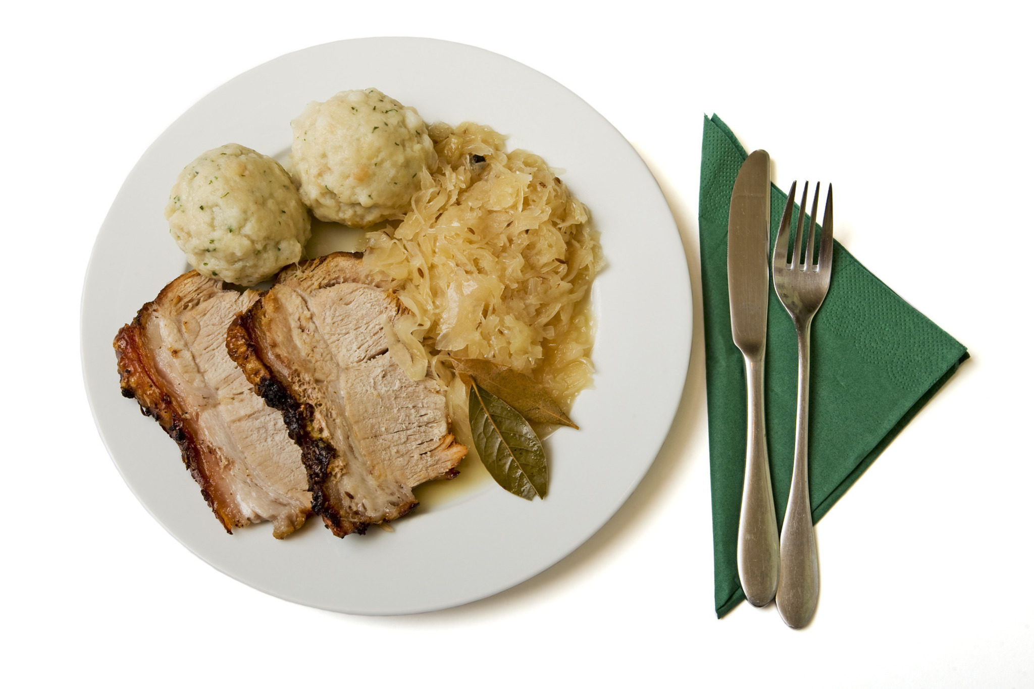 Schweinsbraten mit Sauerkraut und Semmelknödel im NemetzBistro Wr. Neustadt Wiener Neustadt
