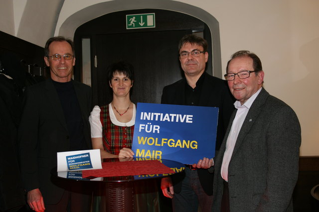 Ein Teil des Personenkomitees für Mair: Schorn, Bösendorfer, Mühlbachler und Settele.