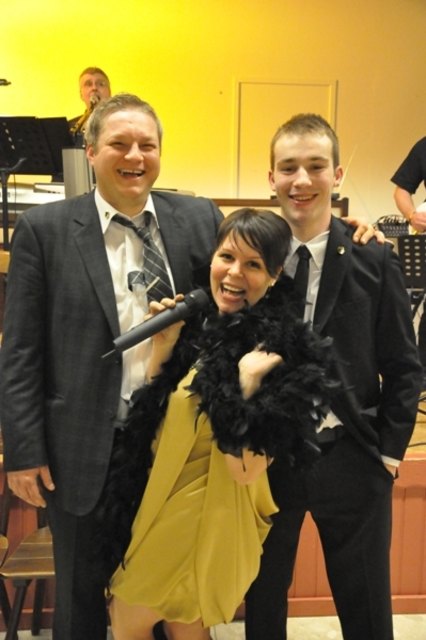 SV Antau, Obmann Ing. Gerhard Wograndl, "Magic"-Frontfrau Tina, Spielervertreter Karl Gerdenich