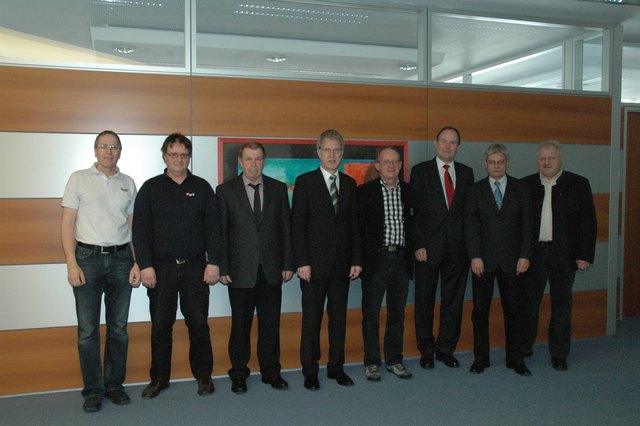 Der Aufsichtsrat der Reutte Holding mit dem neuen Vorsitzenden Franz Pegger (6. v.l.).