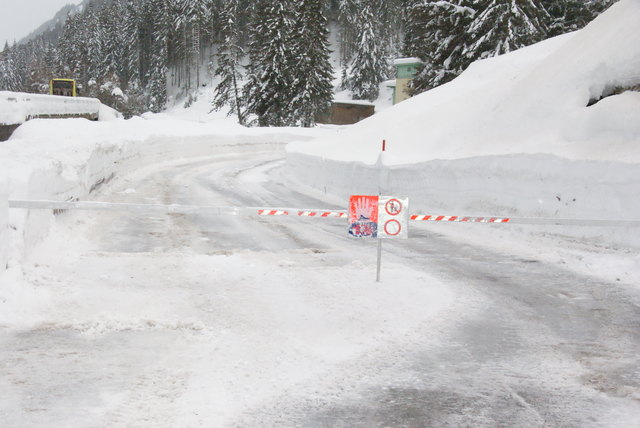 Die zahlreichen Straßensperren sind ein Grund für den Nächtigungsrückgang.